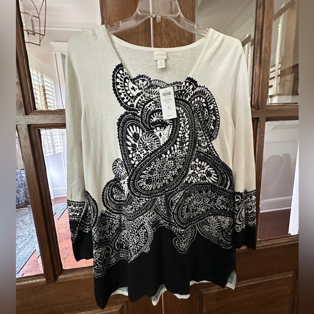 Women's Chico’s Black and White Paisley Tunic
